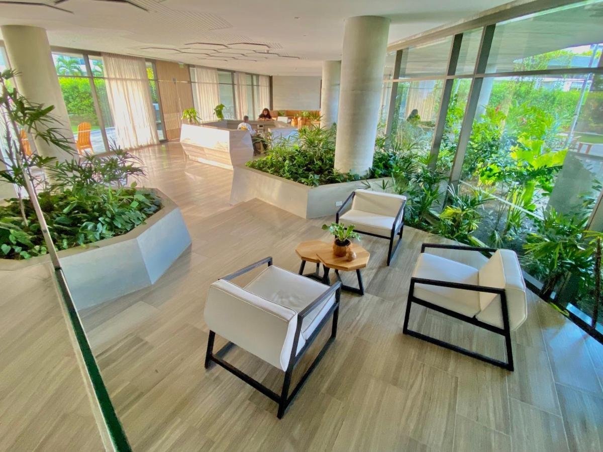 Fantastic Apartment/beach Front Luxury Aparthotel *