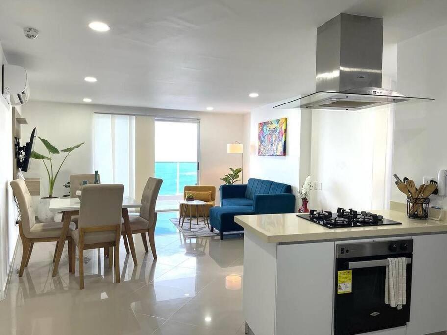 Beachfront Bliss, Your Ocean Escape Apartment *