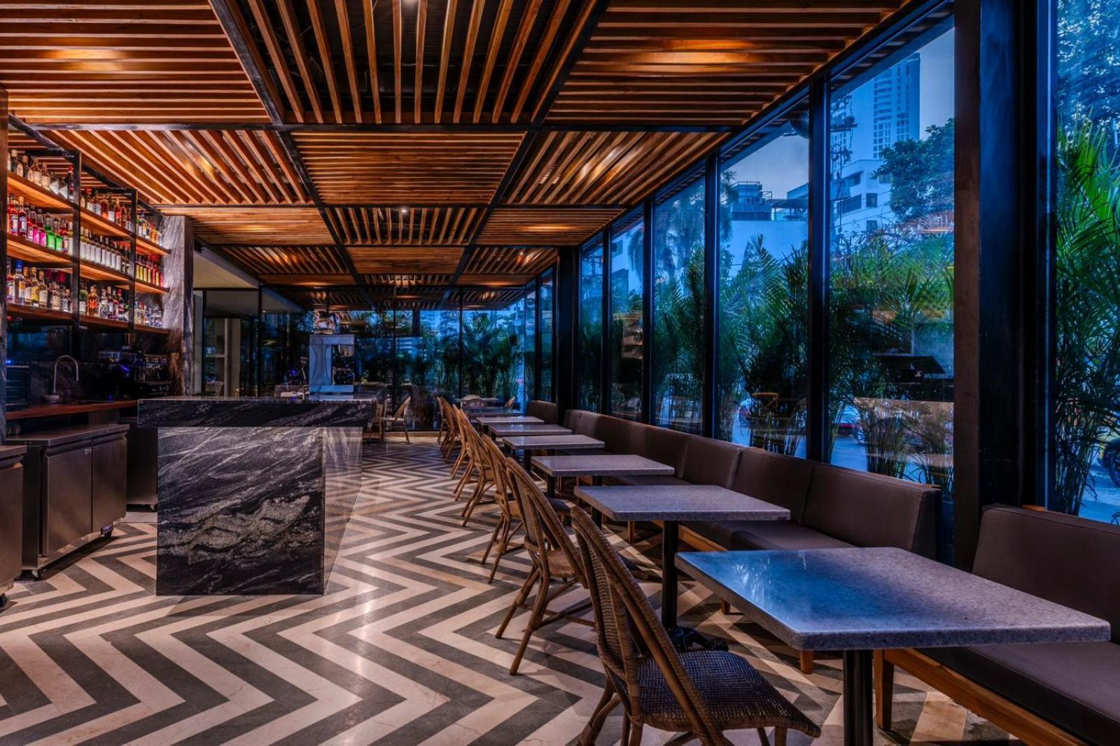 Hotel Oz