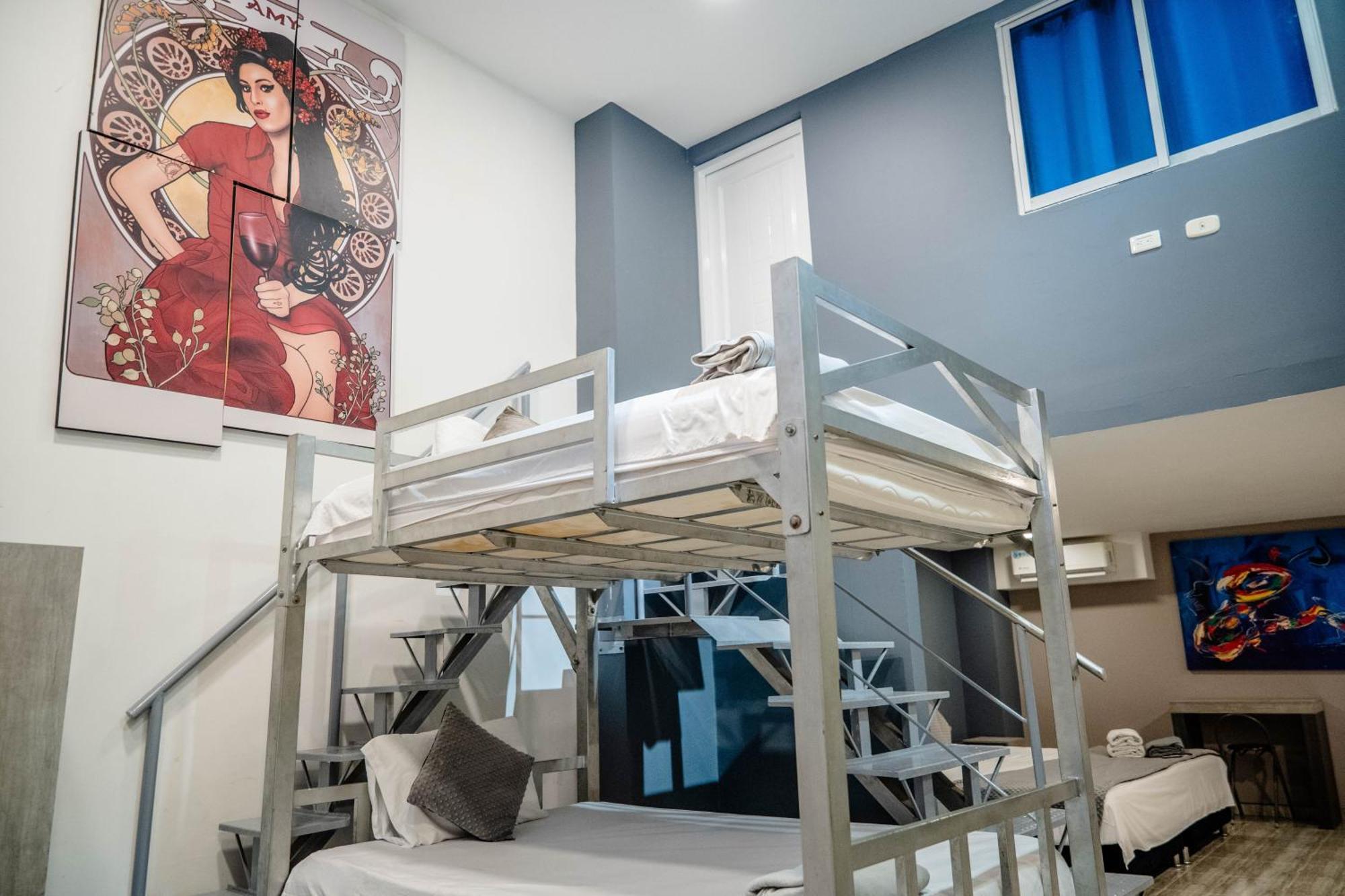 Bahia 79 Apartasuites Cerca Al Centro Apartahotel