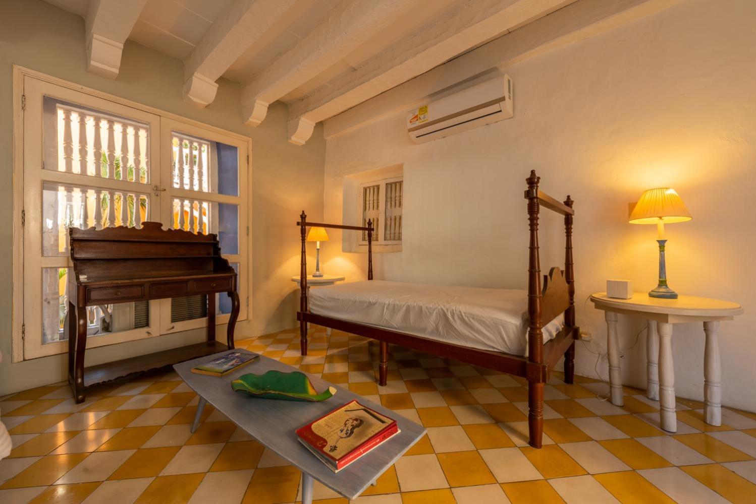 Casa Ambar Cavelier