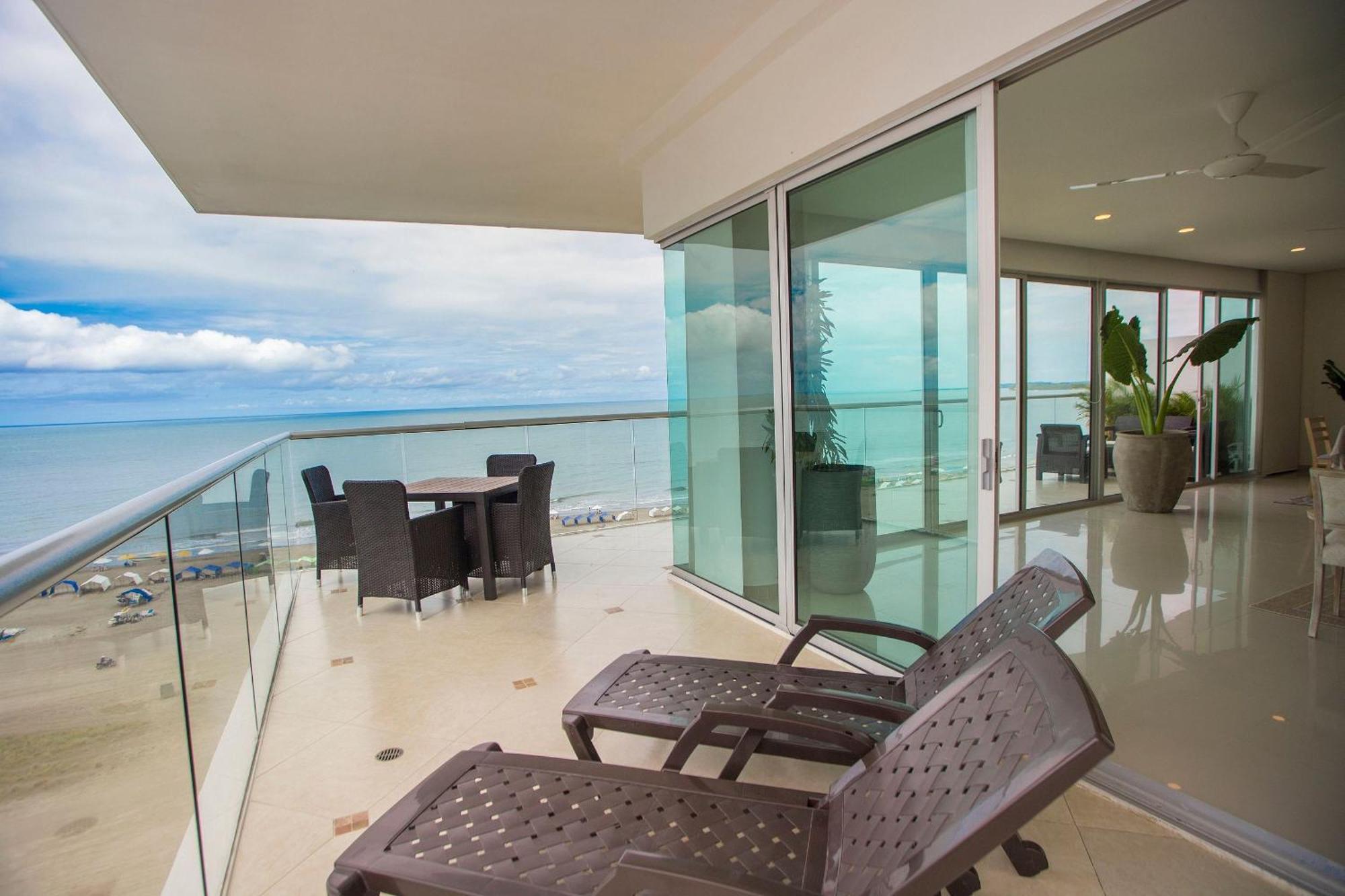Apartment Frente Al Mar Con Acceso Directo A La Playa Morros Epic. *