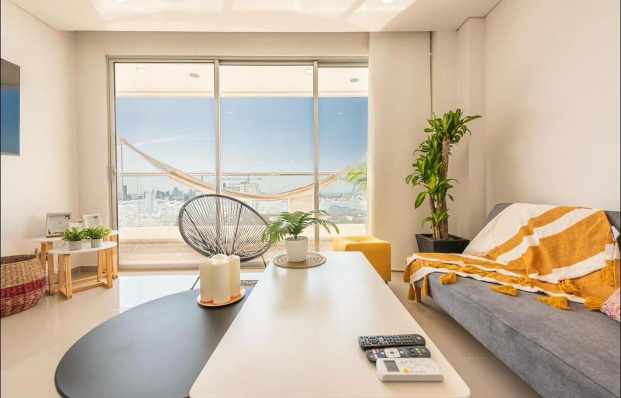 Apartment Espectacular Apartamento Piso Alto Con Excelente Vista Al Mar Y A La Ciudad Amurallada *