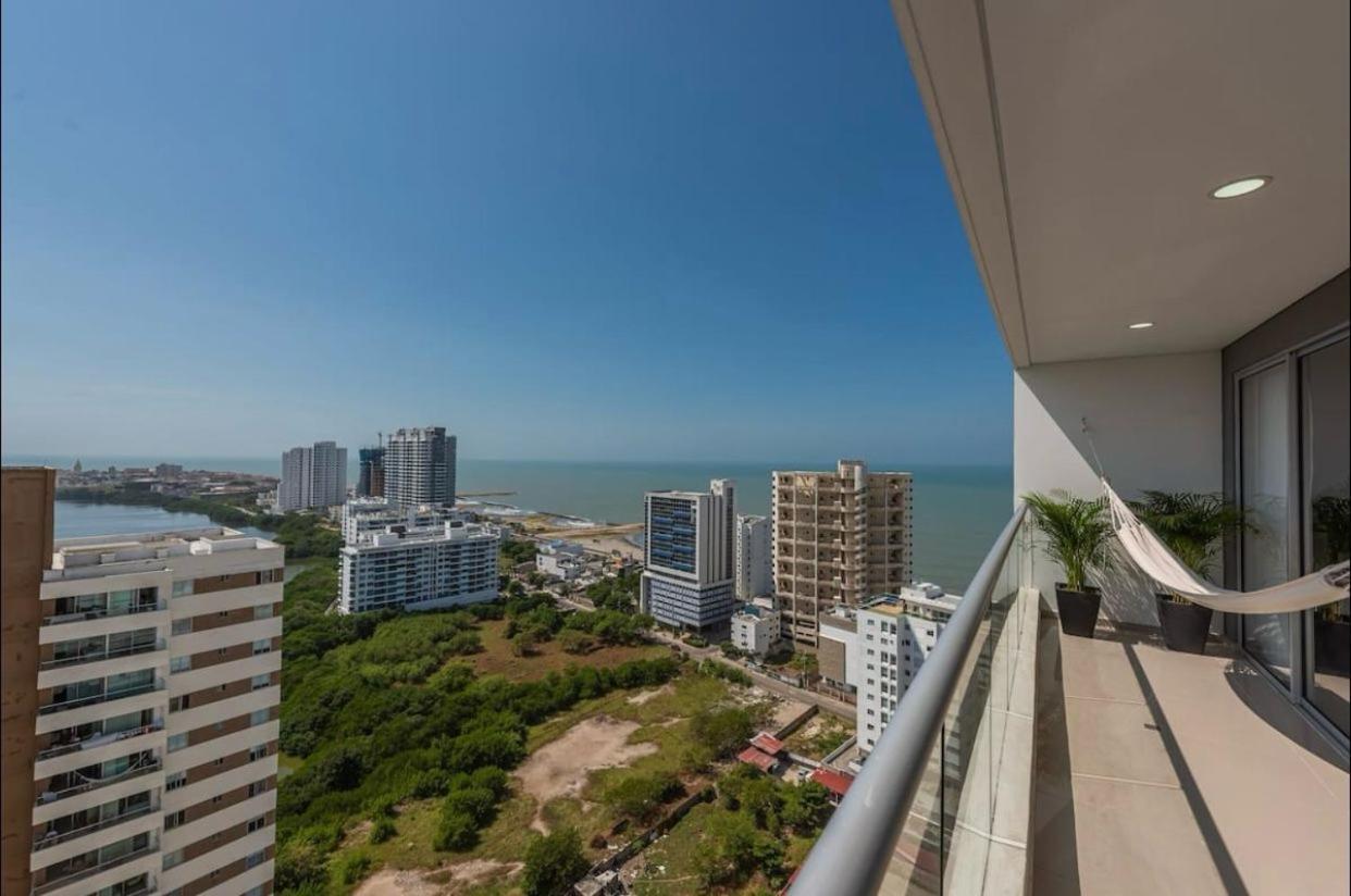 Espectacular Apartamento Piso Alto Con Excelente Vista Al Mar Y A La Ciudad Amurallada