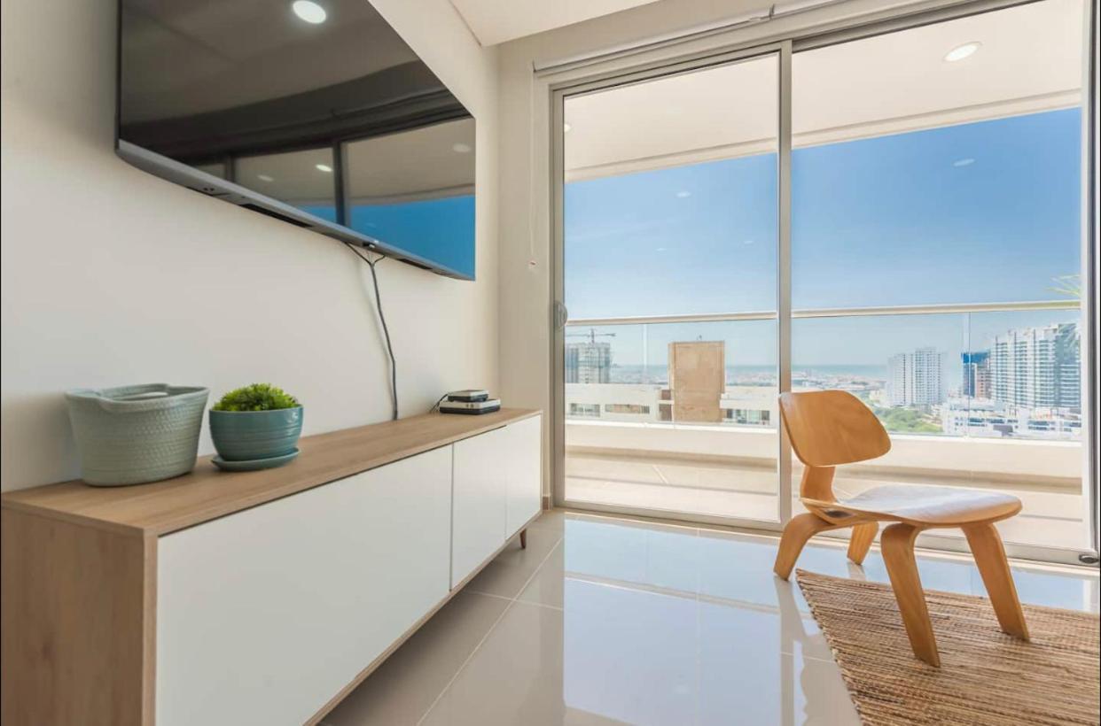 Espectacular Apartamento Piso Alto Con Excelente Vista Al Mar Y A La Ciudad Amurallada Apartment *