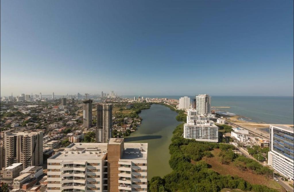 Espectacular Apartamento Piso Alto Con Excelente Vista Al Mar Y A La Ciudad Amurallada Apartment