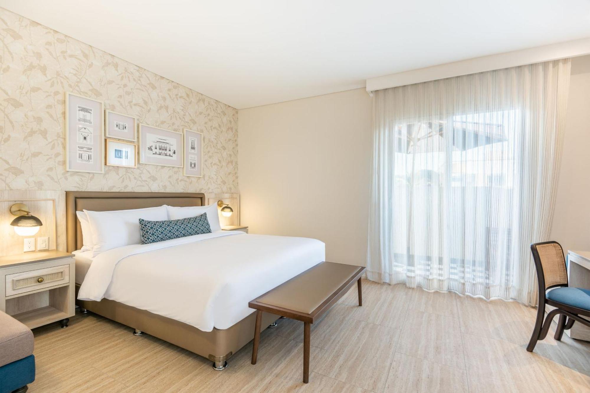 Ermita Cartagena, A Tribute Portfolio 5*