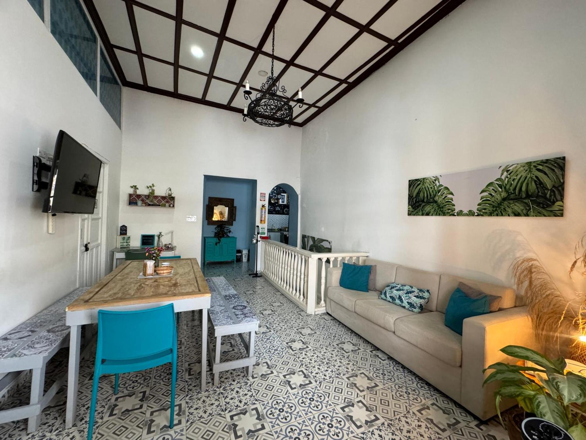 El Barrio Hostal Hostel *