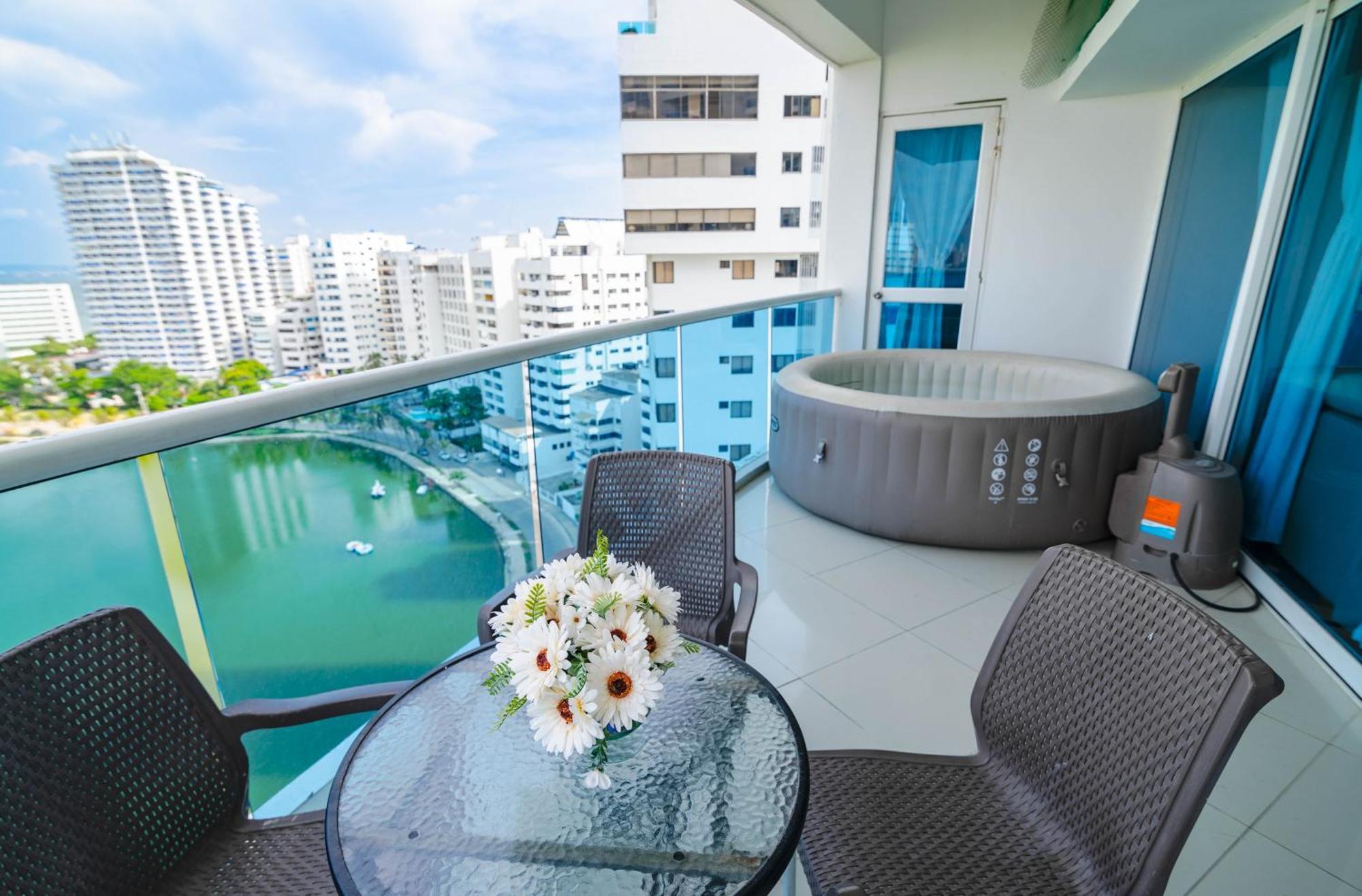 Unik Edificio Poseidon Apartment *
