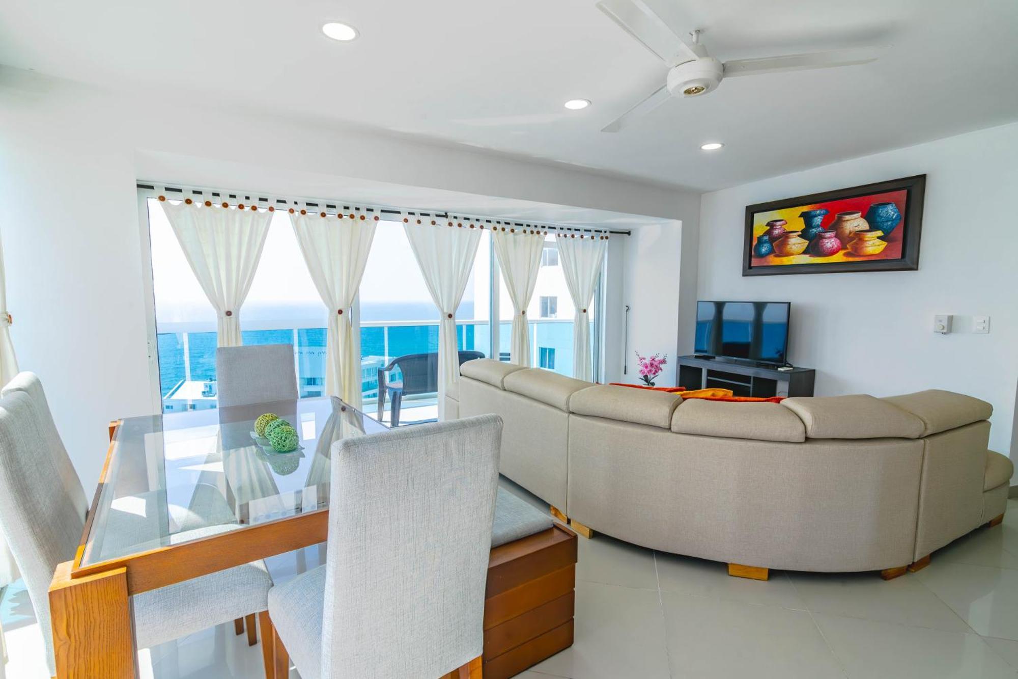 Unik Edificio Poseidon Apartment