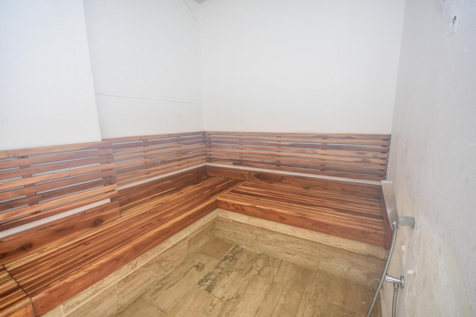 Ocean Drive 410 Apartment *