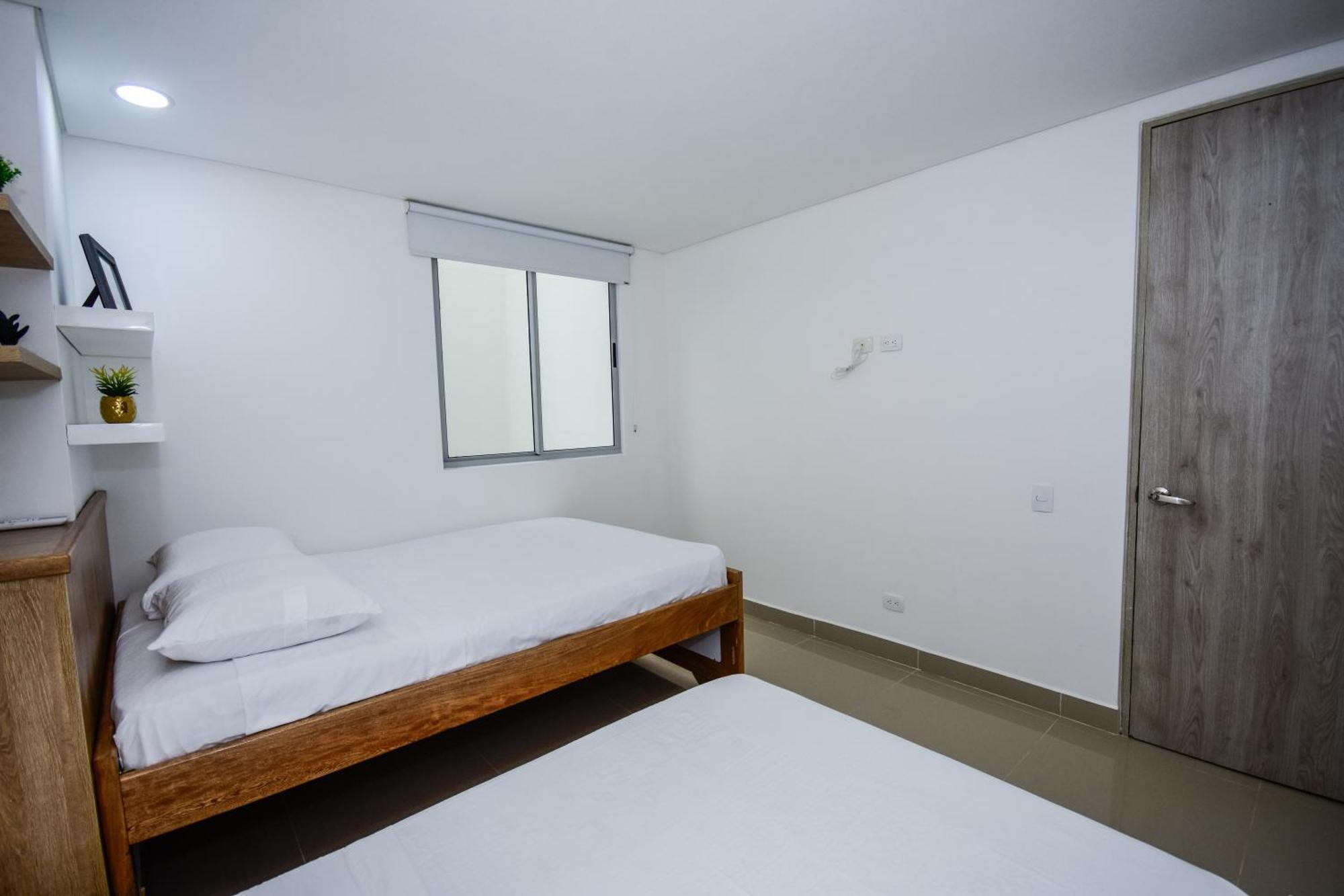 Ocean Drive 410 Apartment *