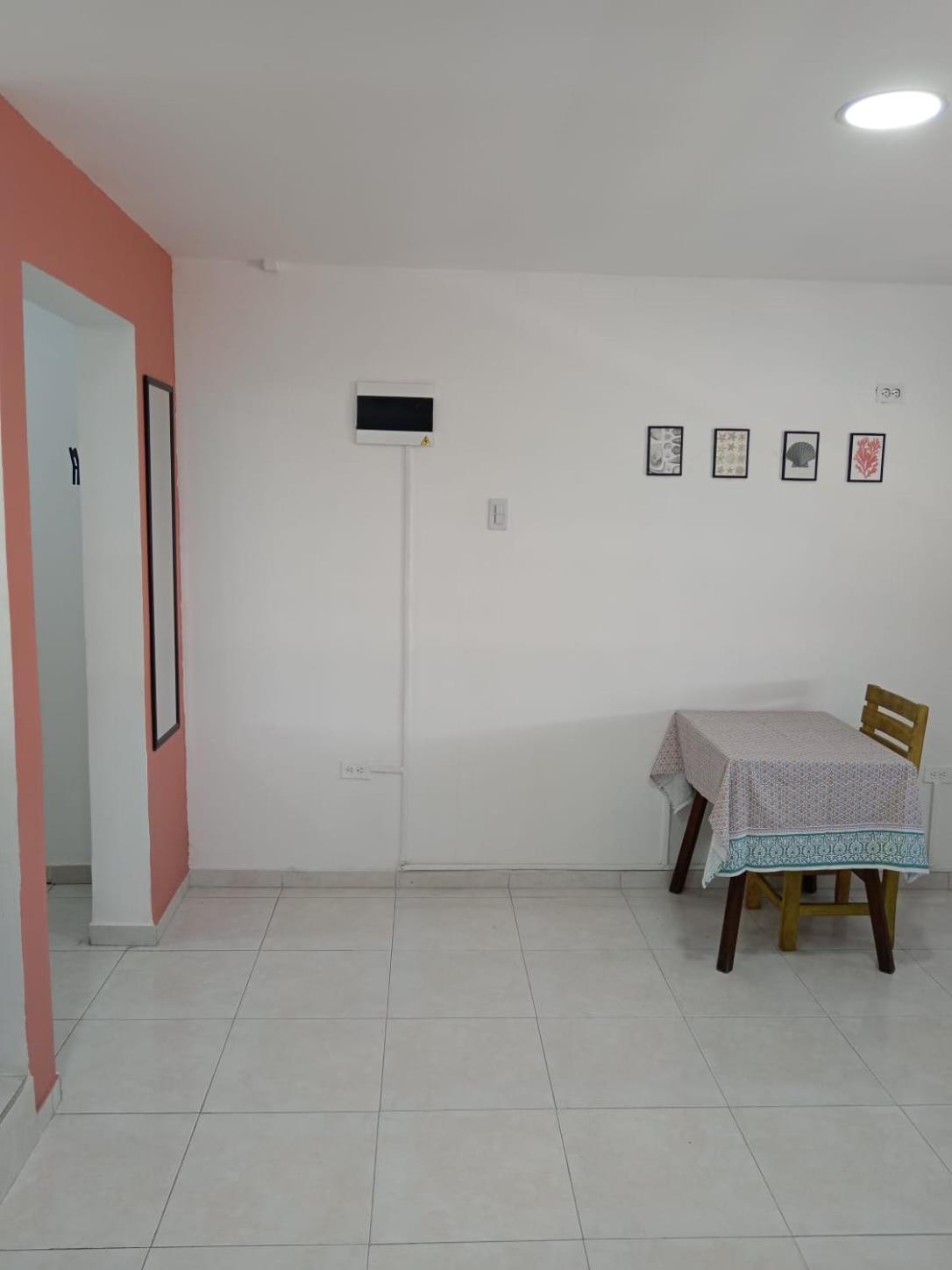 Apartment Cozzy Inside Walled & Historic Center *