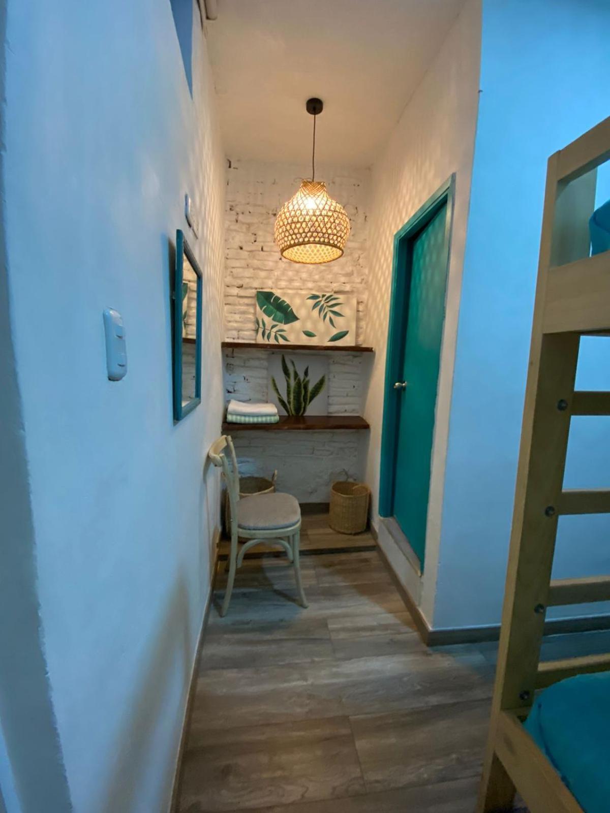 Hostel El Barrio Hostal *
