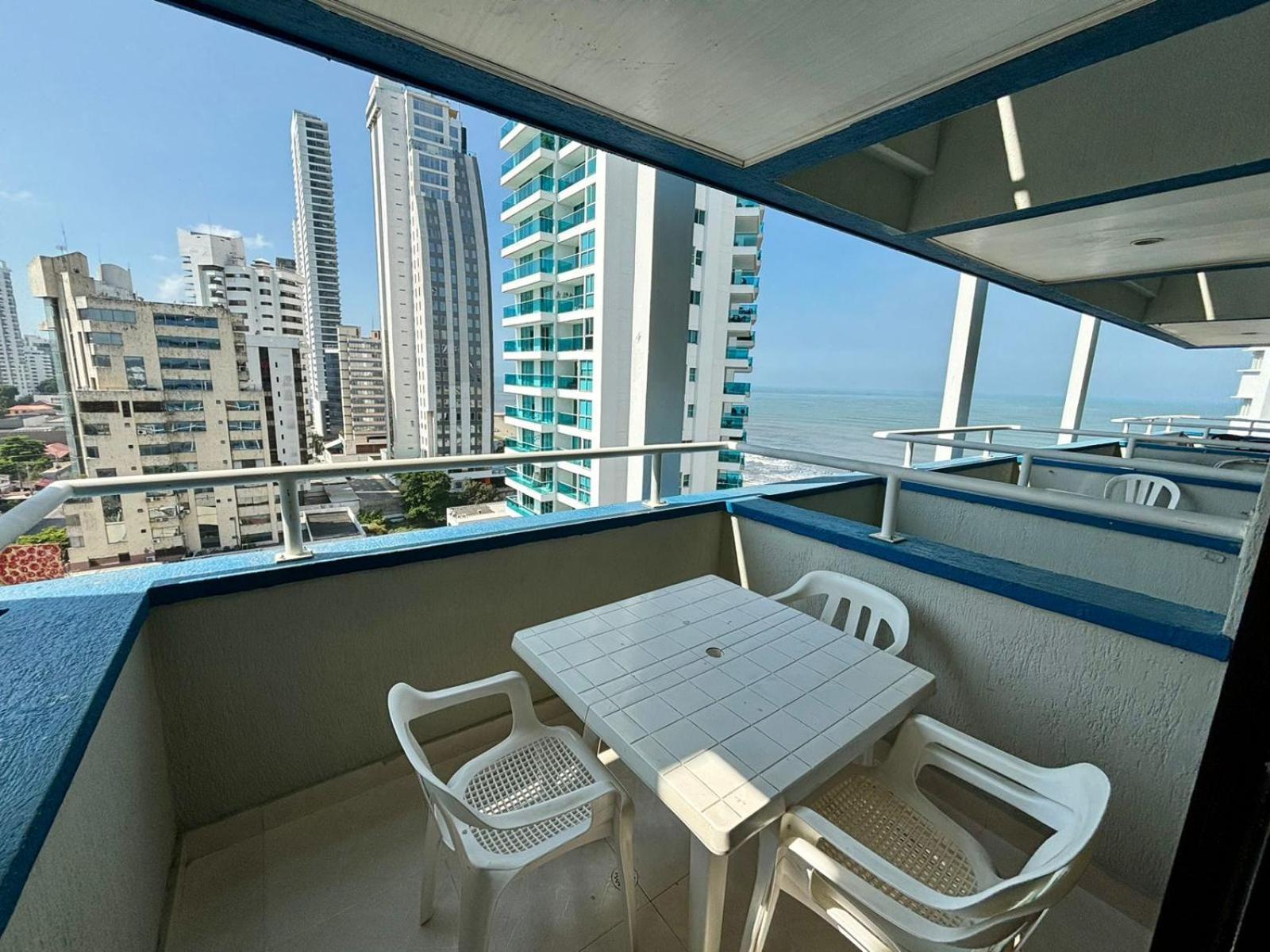 En Edificio Portofino Icdi Apartamento *