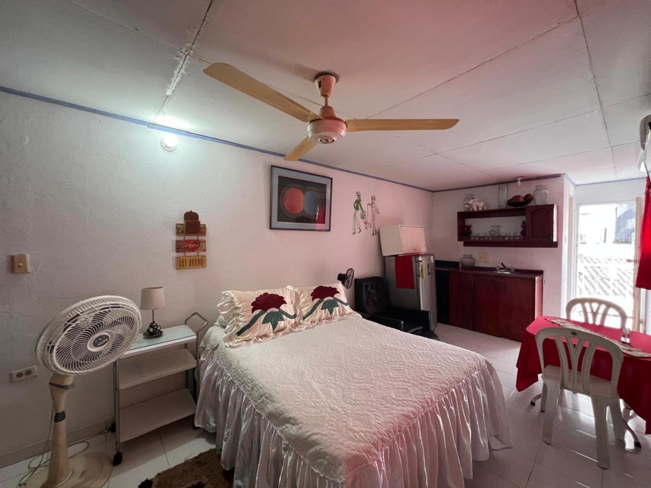 Y Estudios Manga Real Aparthotel