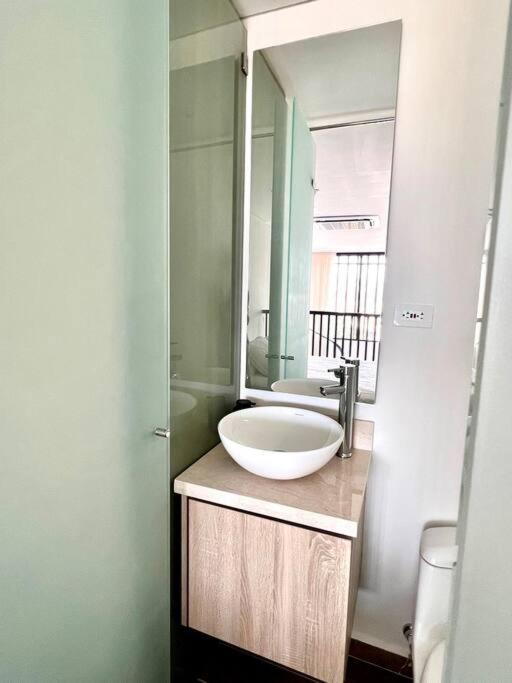 Rooftop & Pool! Beautiful Loft In Center Apartment Cartagena
