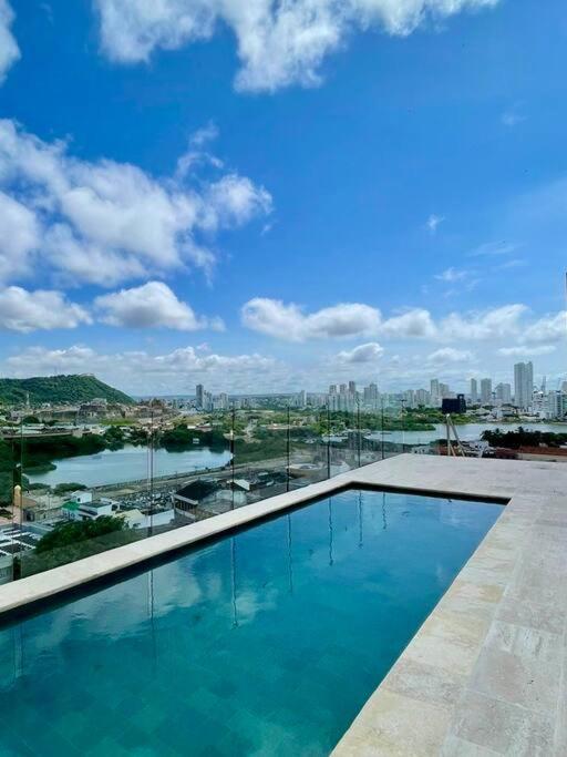 Rooftop & Pool! Beautiful Loft In Center Apartment Cartagena