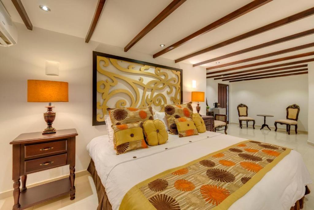 Dorado Plaza Calle Del Arsenal Hotel 3*