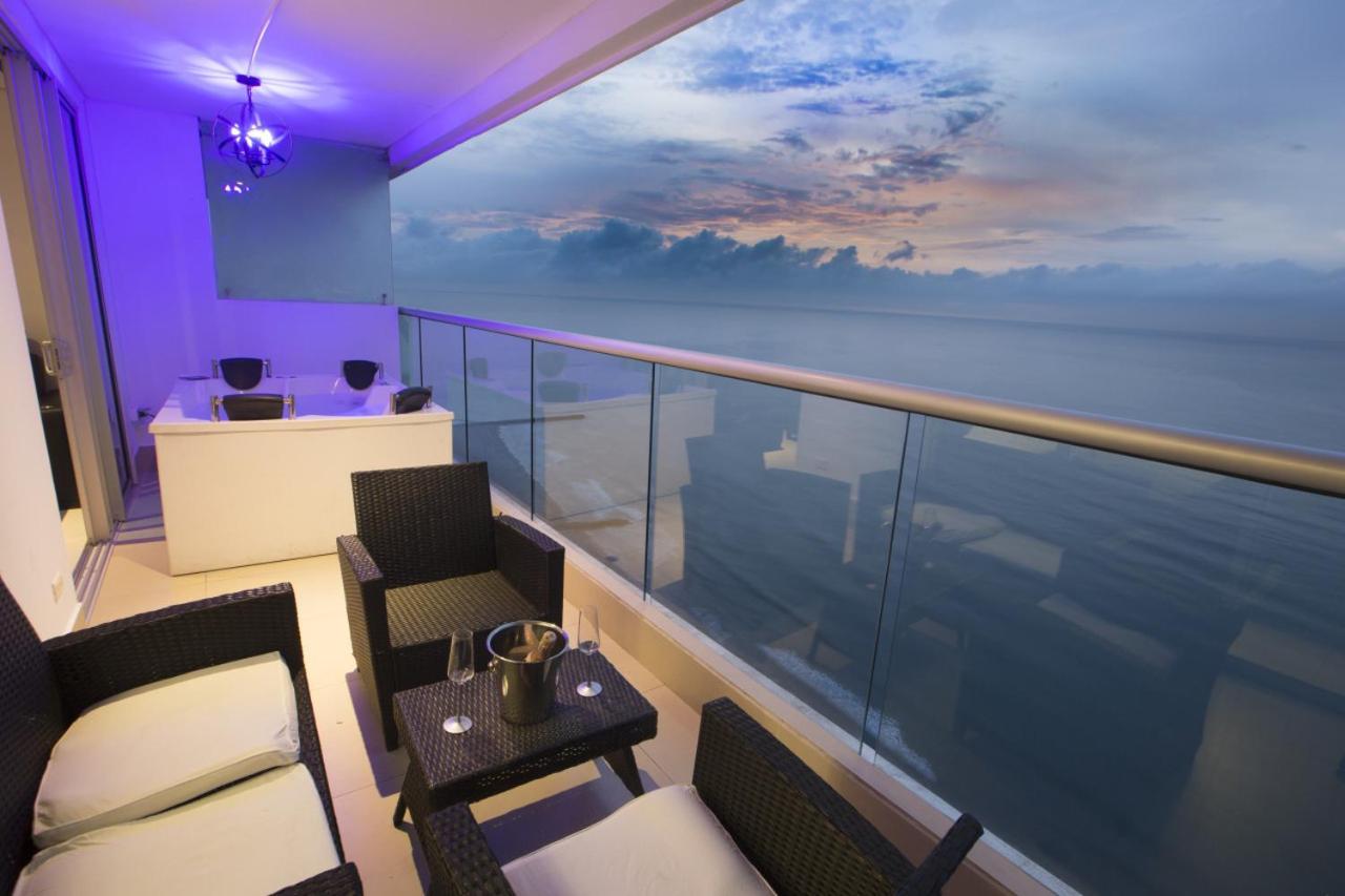 Empire Presidential Private Jacuzzi