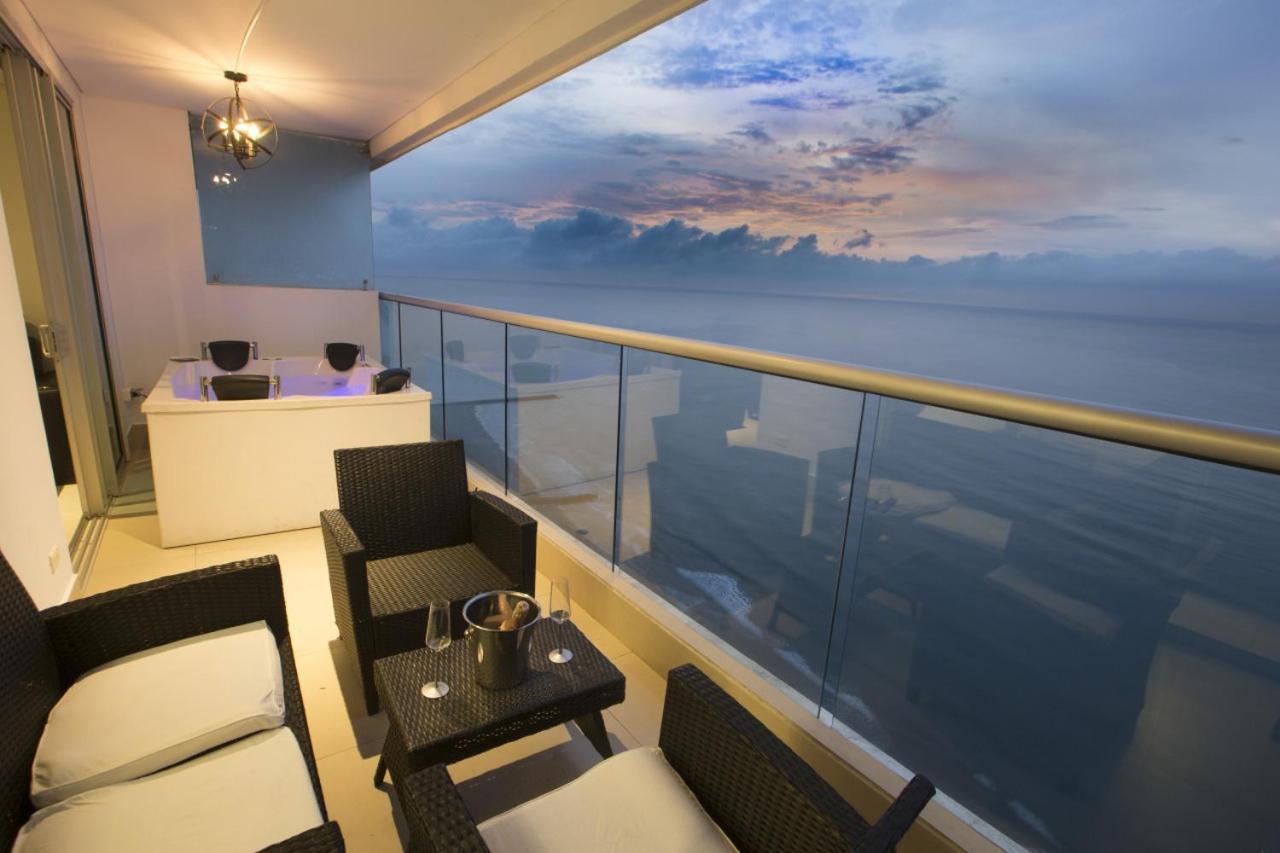 Empire Presidential Private Jacuzzi Apartment