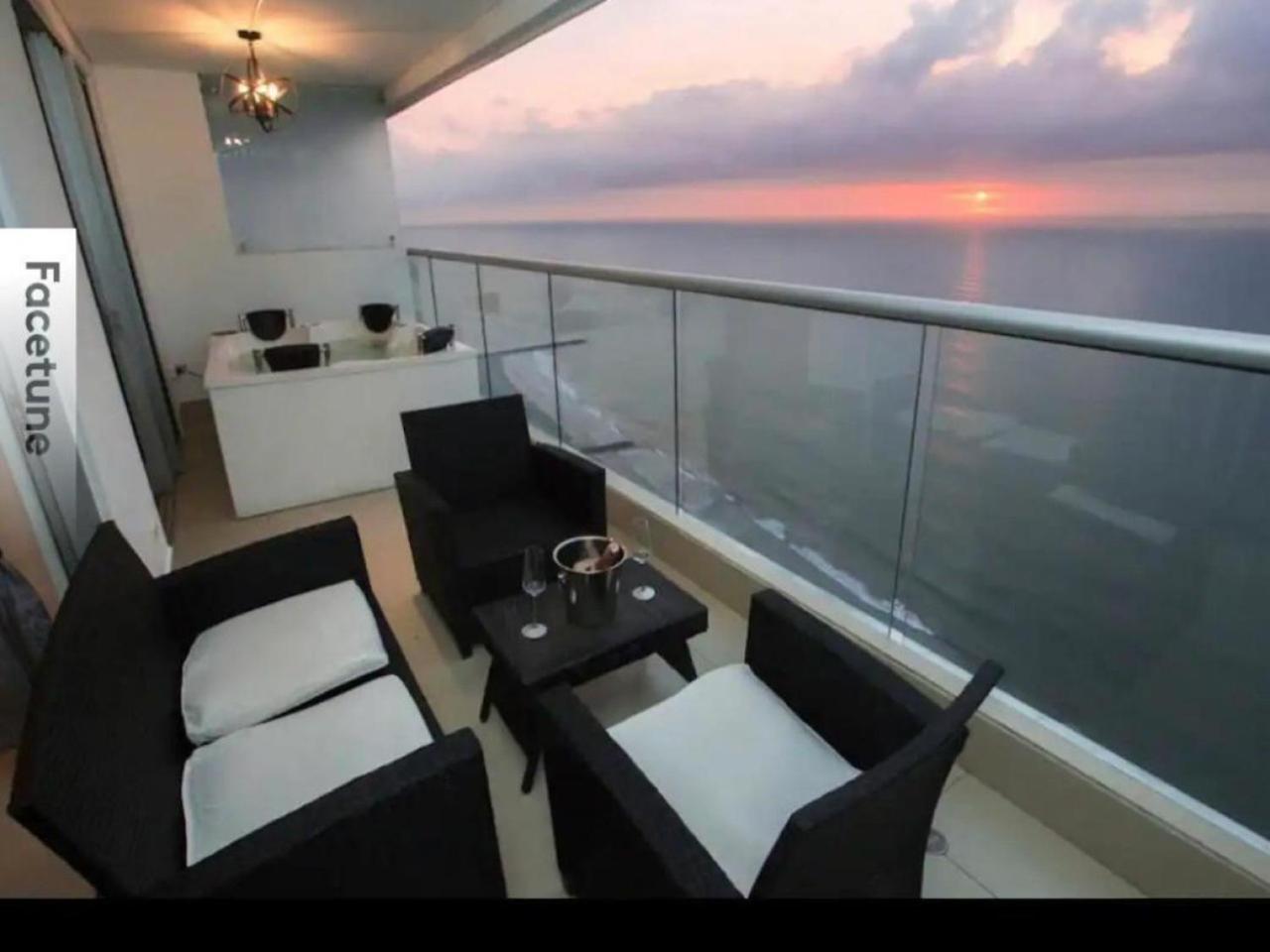 Empire Presidential Private Jacuzzi Apartment *