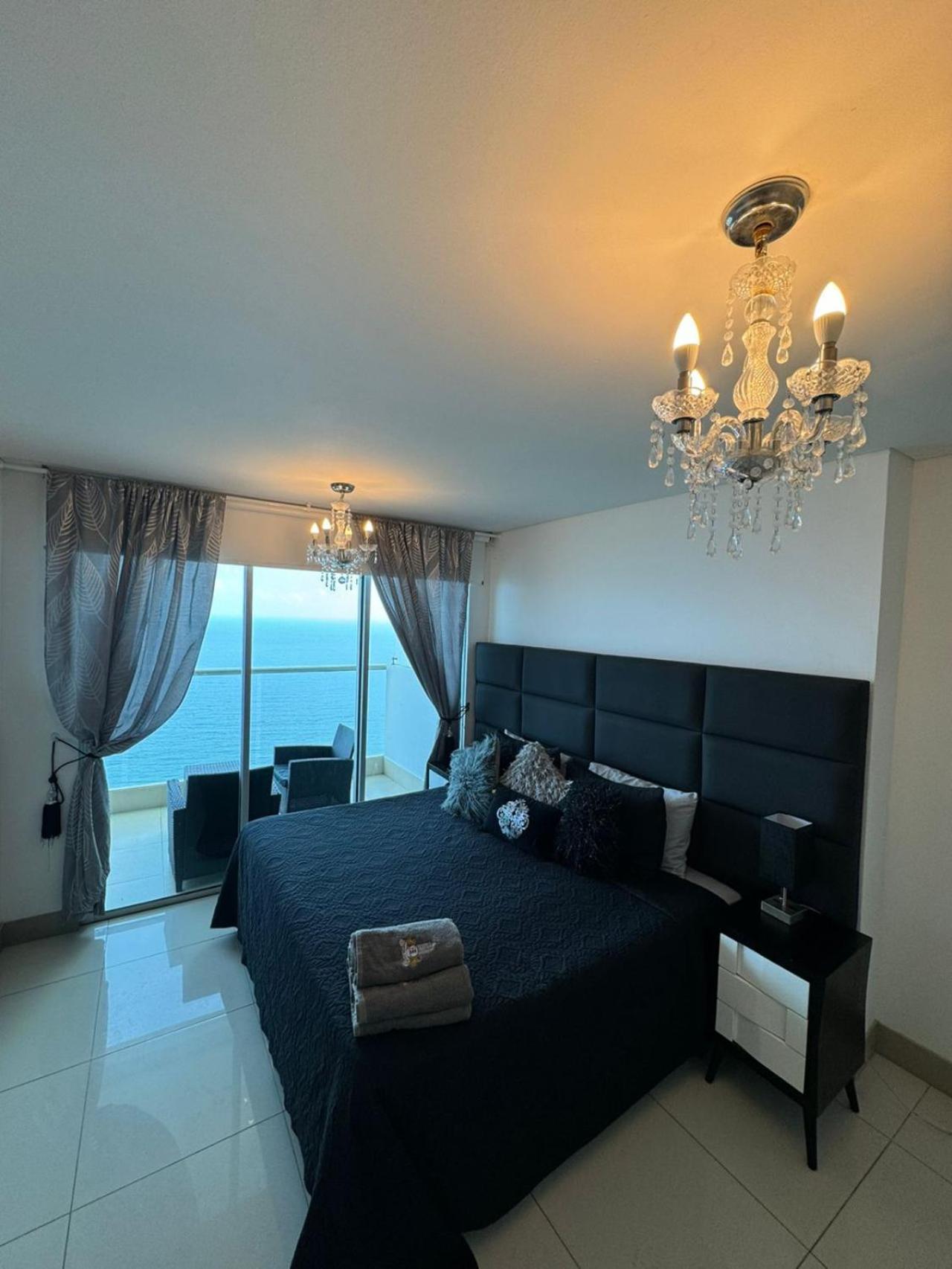 Empire Presidential Private Jacuzzi Cartagena