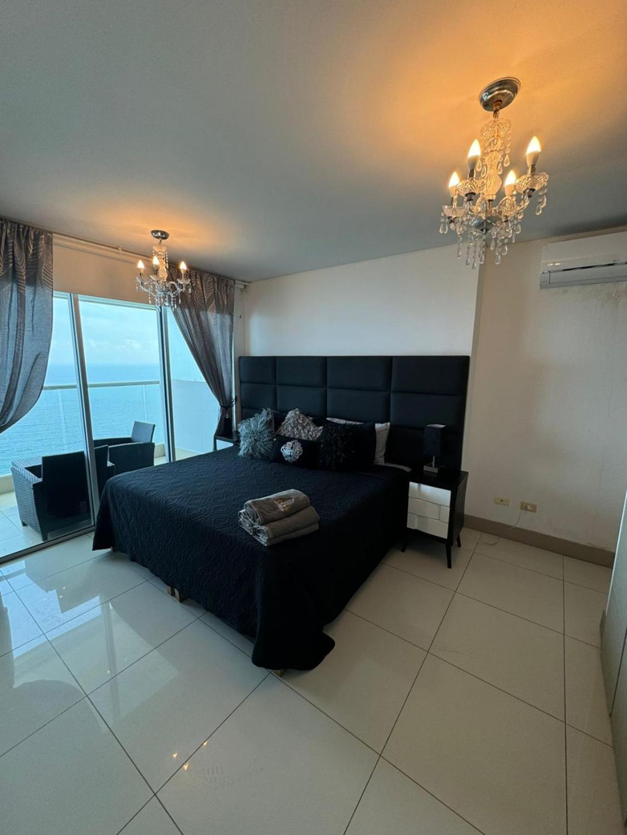 Empire Presidential Private Jacuzzi * Cartagena