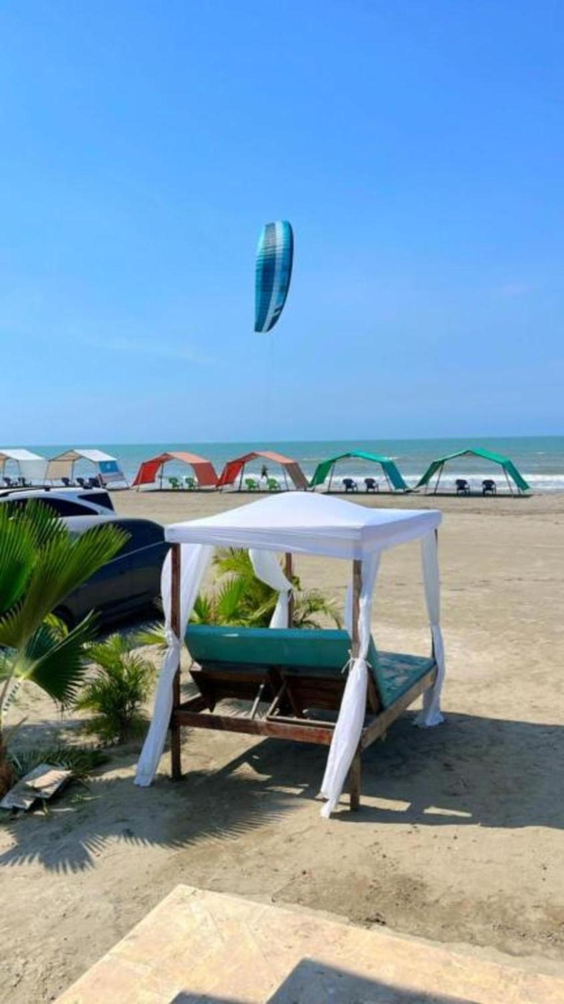 Open Sea Hotel