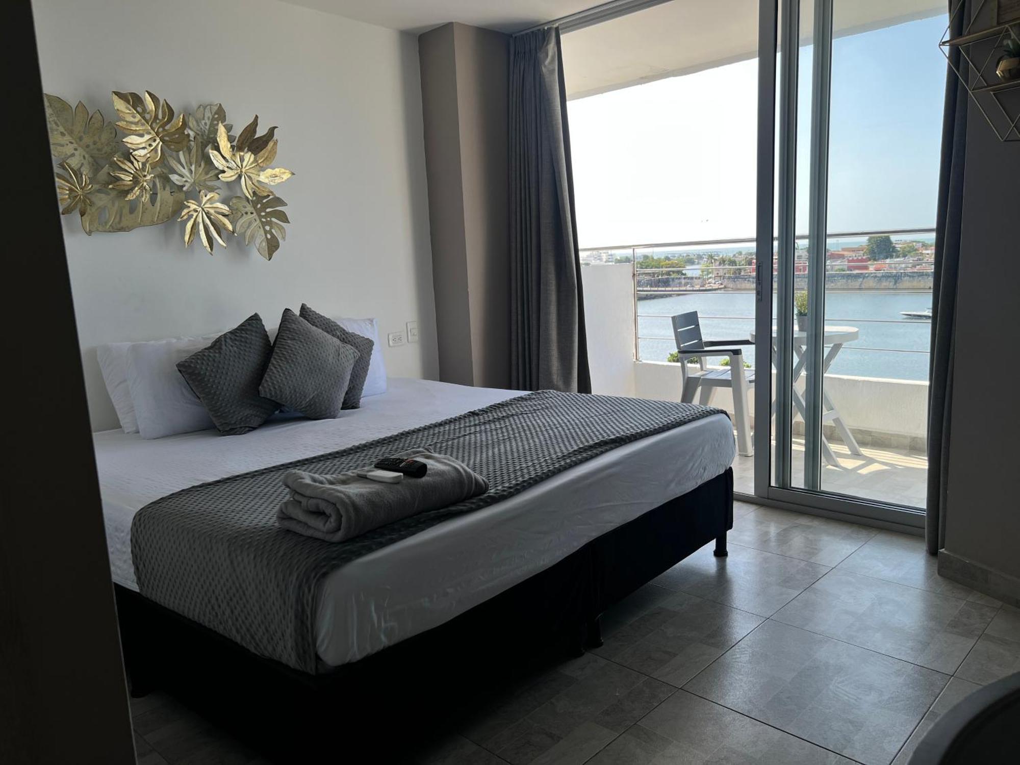 Bahia 79 Apartasuites Cerca Al Centro 3* Cartagena