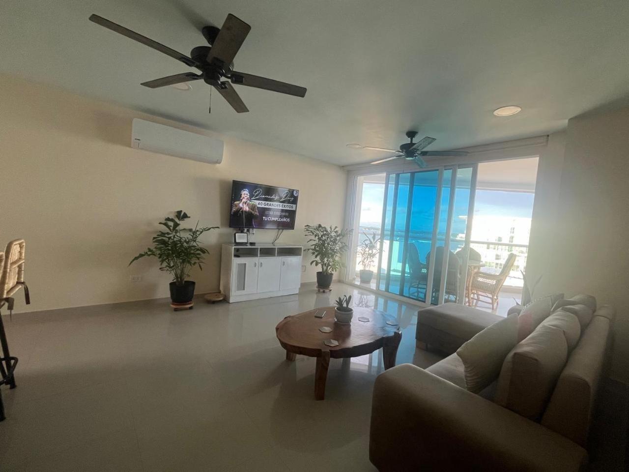 Lux Oceanfront Cartagena