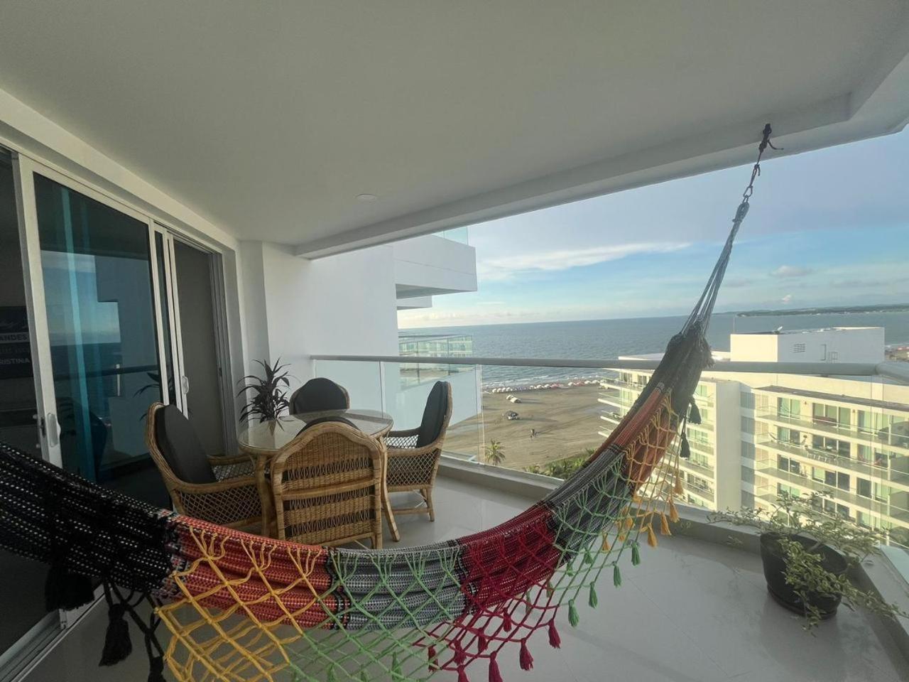 Apartment Lux Oceanfront