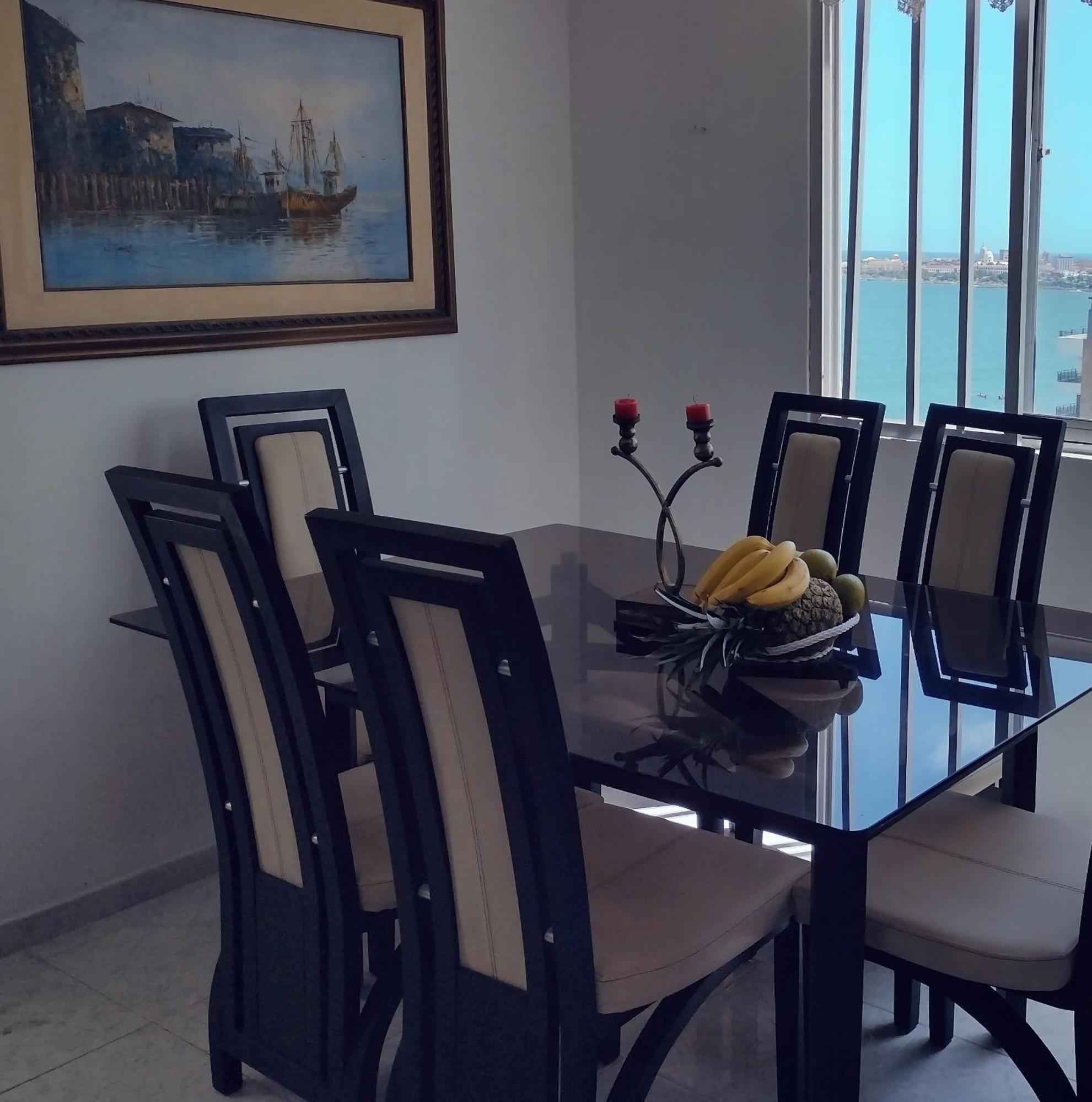 Ideal En Apartment *