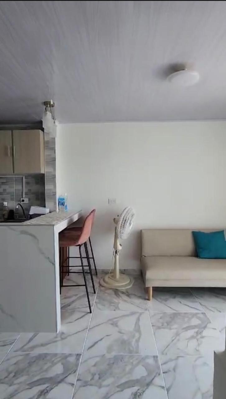 En Apartamento *