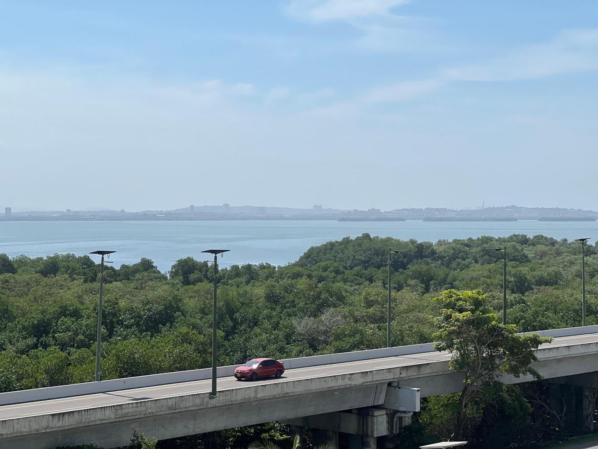 Apartment With Direct Access To The Sea In Ctg *