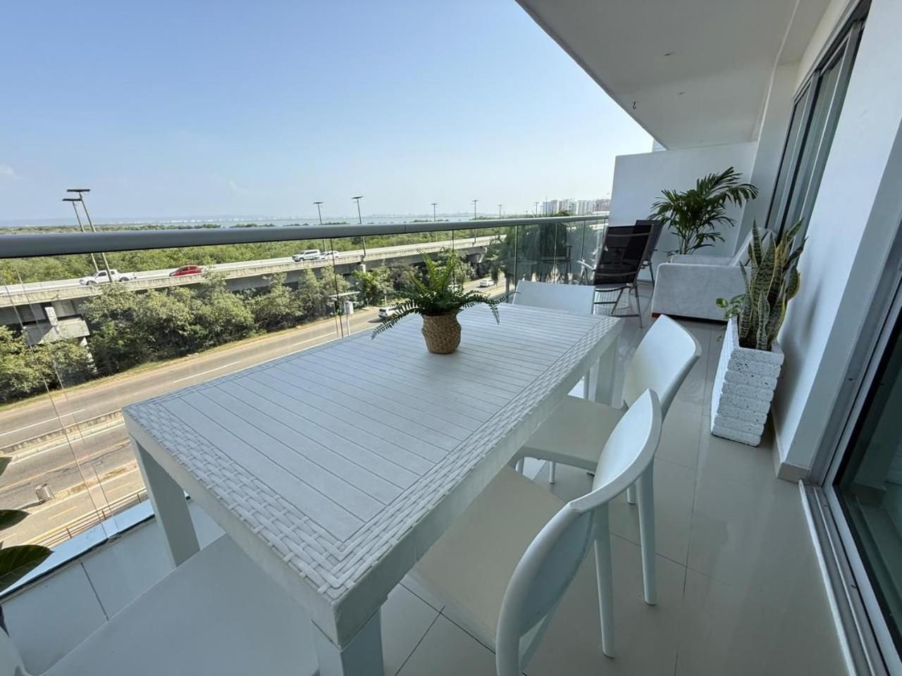 Apartment Frente Al Mar Con Acceso Directo A La Playa Morros Epic. Cartagena