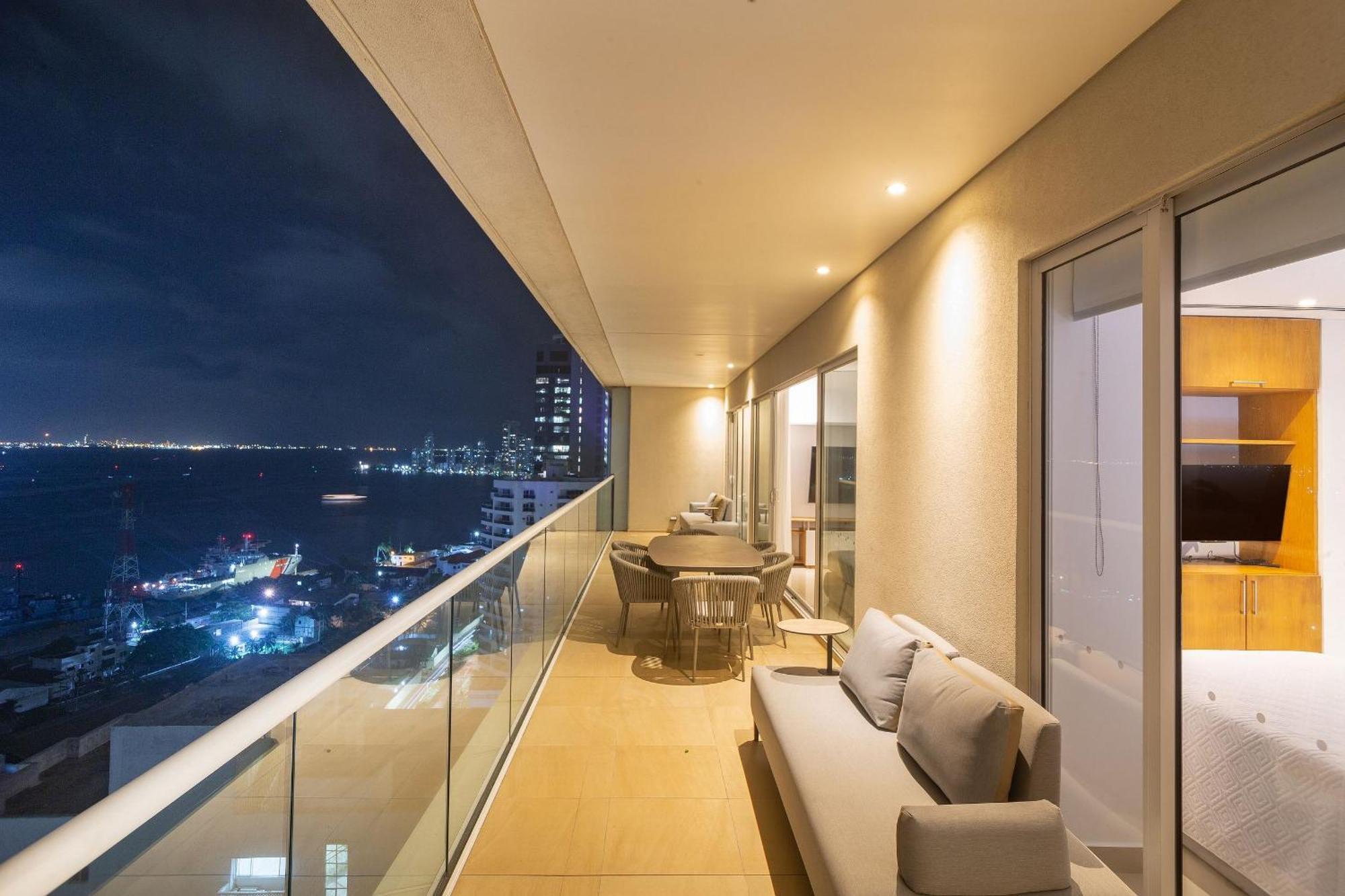 Apartment H2 *