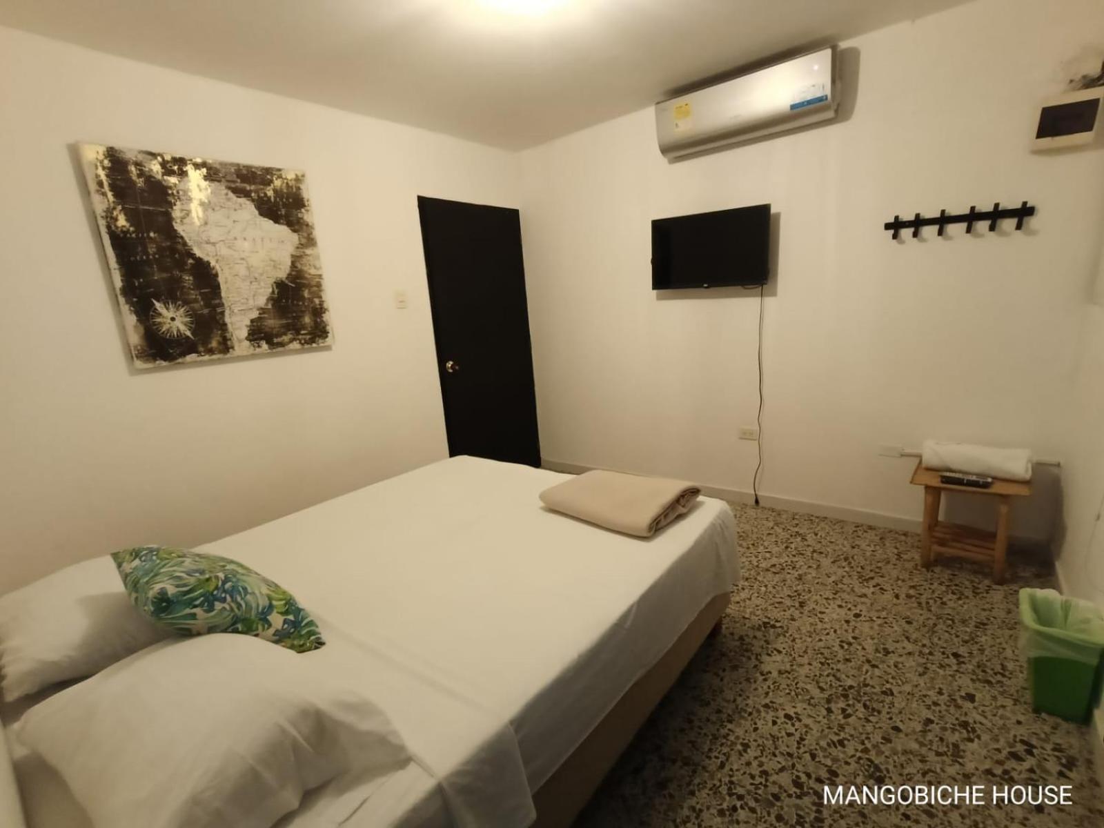 Mango Biche - House Bed & Breakfast