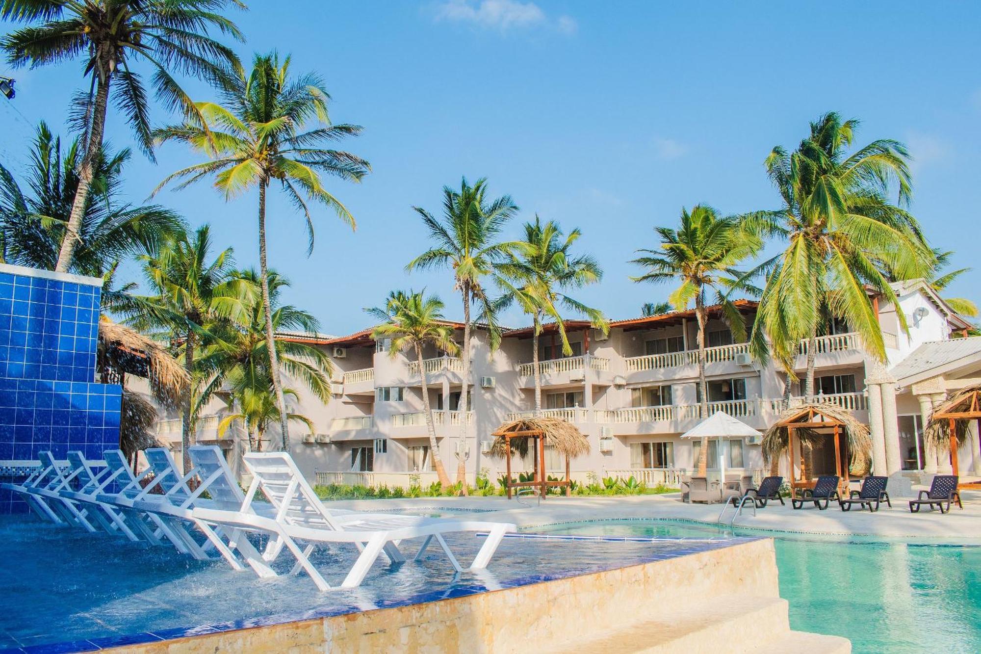 Hotel Playa Palmeras 3*