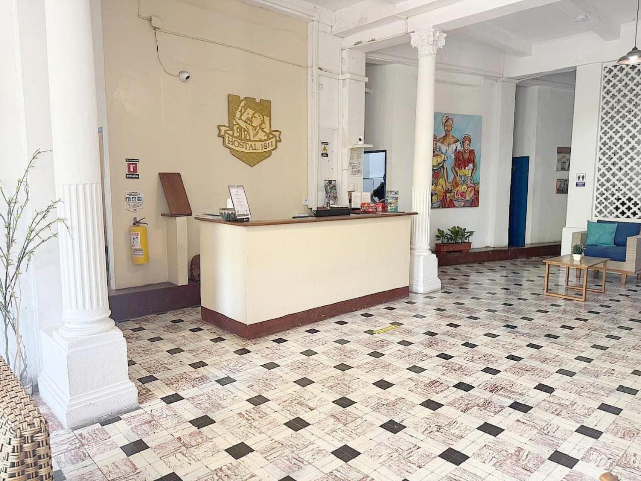 Hostel 1811 *