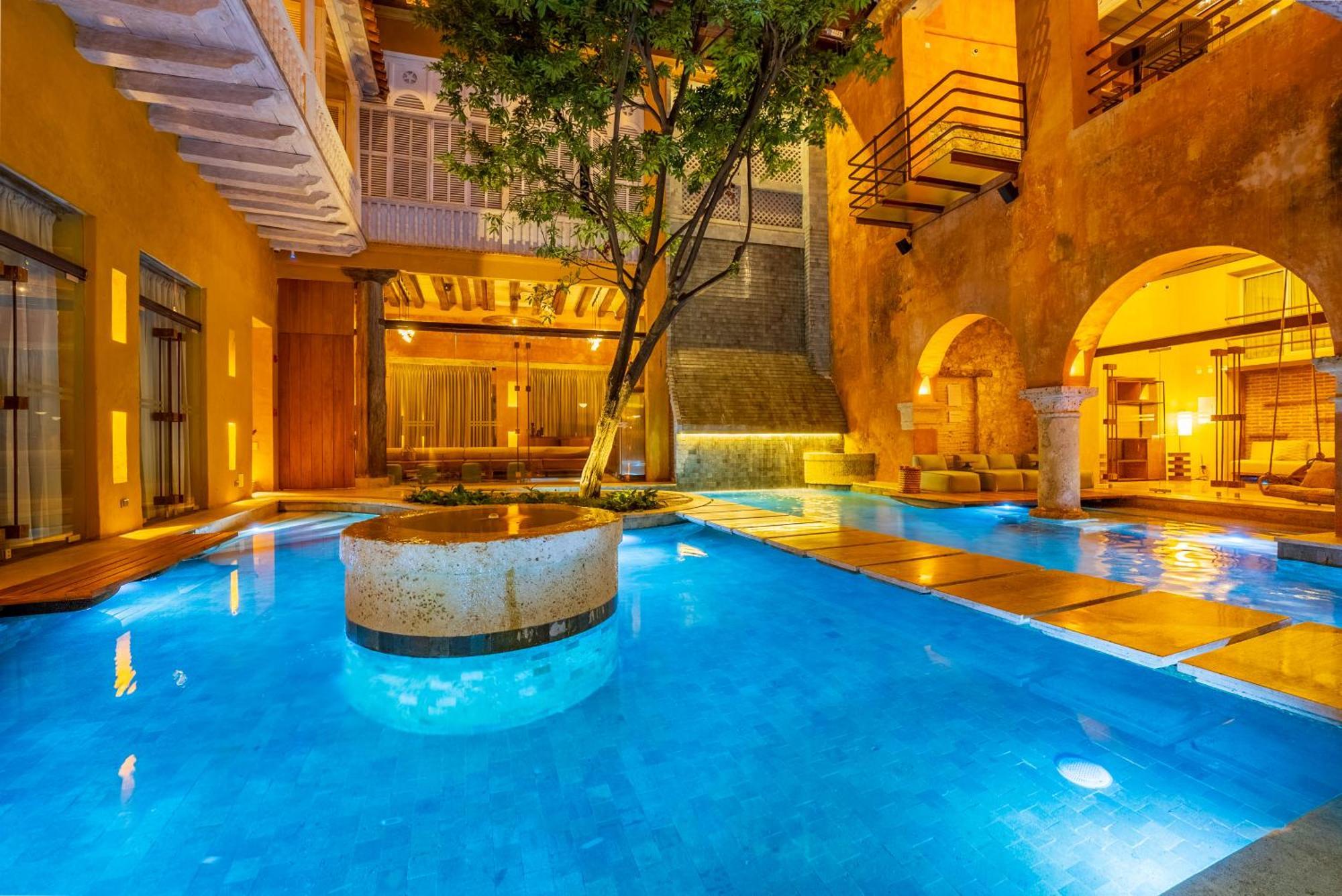 Casa Carolina Hotel 5*