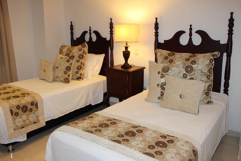 Hotel Dorado Plaza Calle Del Arsenal 3*