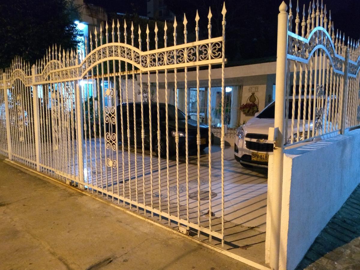 Homestay Individuales Aeropuerto Y Playa *