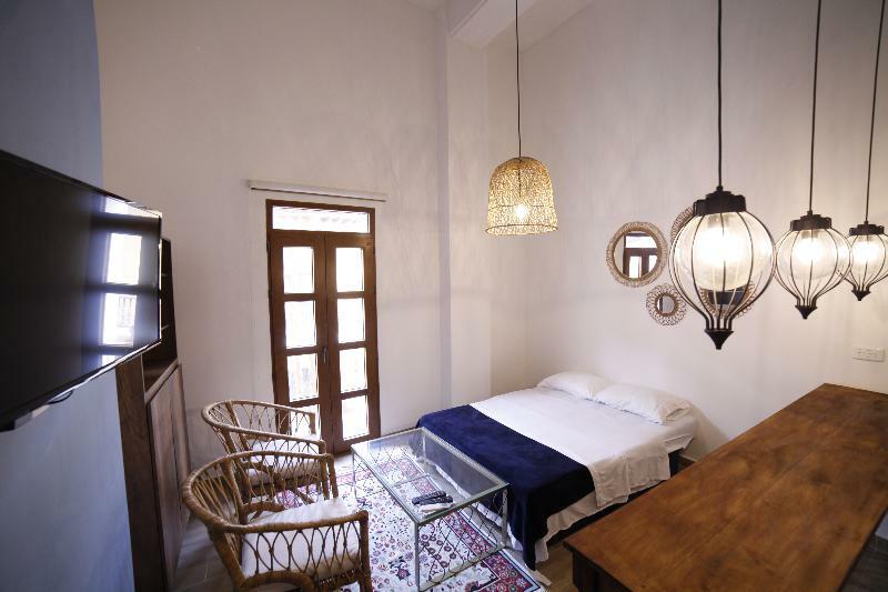 Aparthotel Soy Local Centro Historico 3*