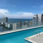 Apto con vista al Mar Caribe cerca de todo!!!