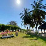 CAMATAJUA BARÚ HOUSE, casa con playa en Isla Barú