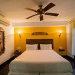 Hotel San Pedro Suite