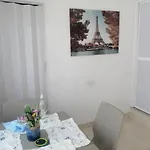 Hermoso Apartaestudio, Privado, Acogedor, Super Aseado, Excelente Ubicacion!