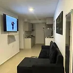 Apartamento Con Balcon Y Cerca Al Mar