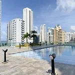 Oceanview Escape Pool, Jacuzzi & Gym In Bocagrande